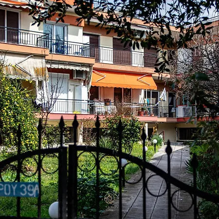 Apartment C&m Nea Michaniona