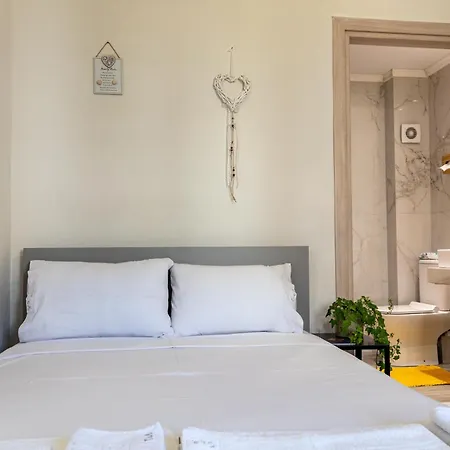 Apartman C&m Néa Mihanióna