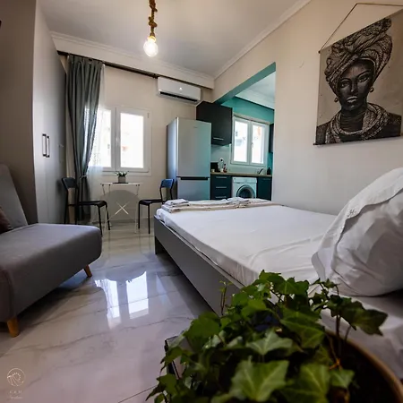 Apartman C&m Néa Mihanióna